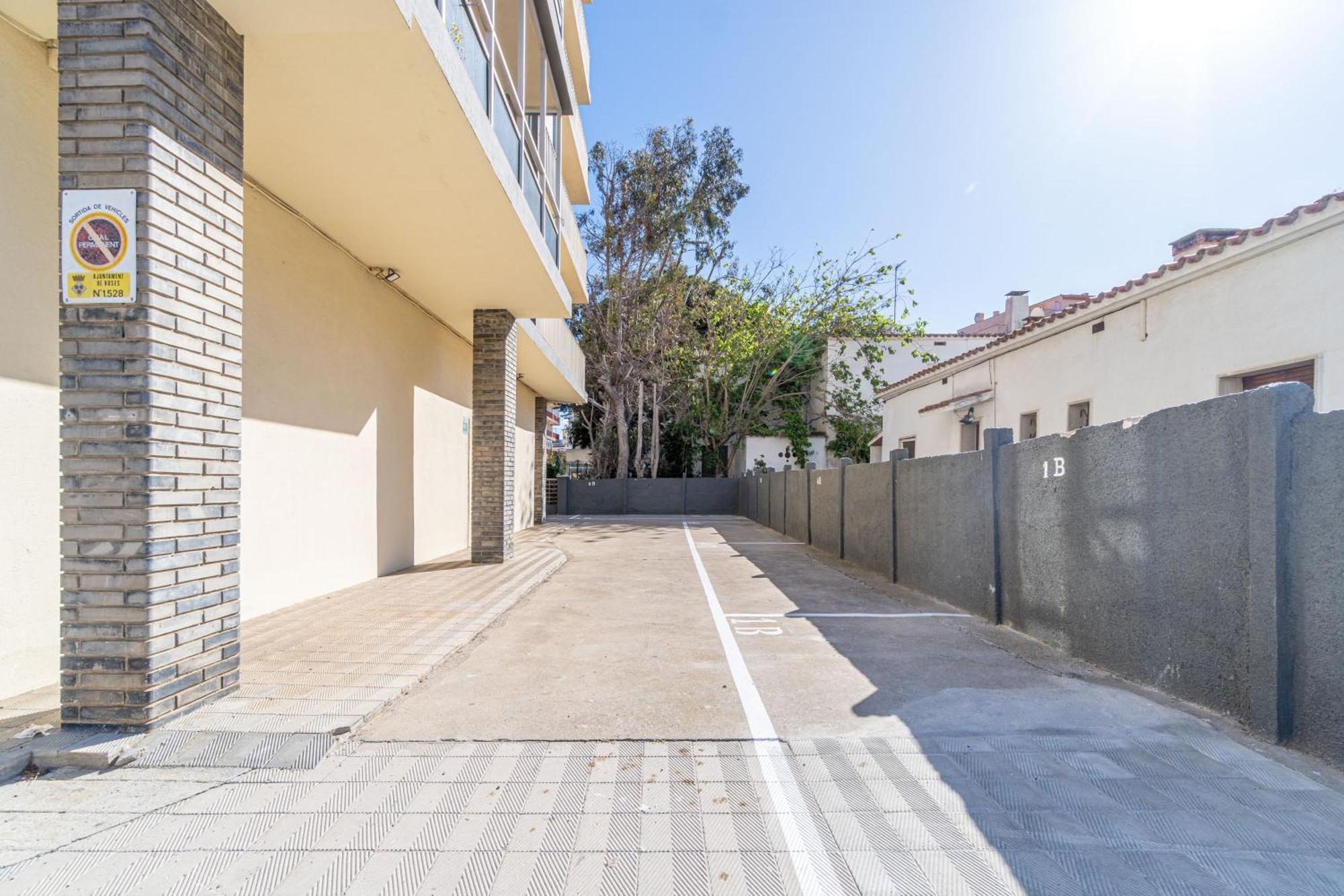 Est1-Spaciouss Appartment In The Beach, Bbq, Downtonwn, Parking, Fast Wifi Fibre โรเซส ภายนอก รูปภาพ